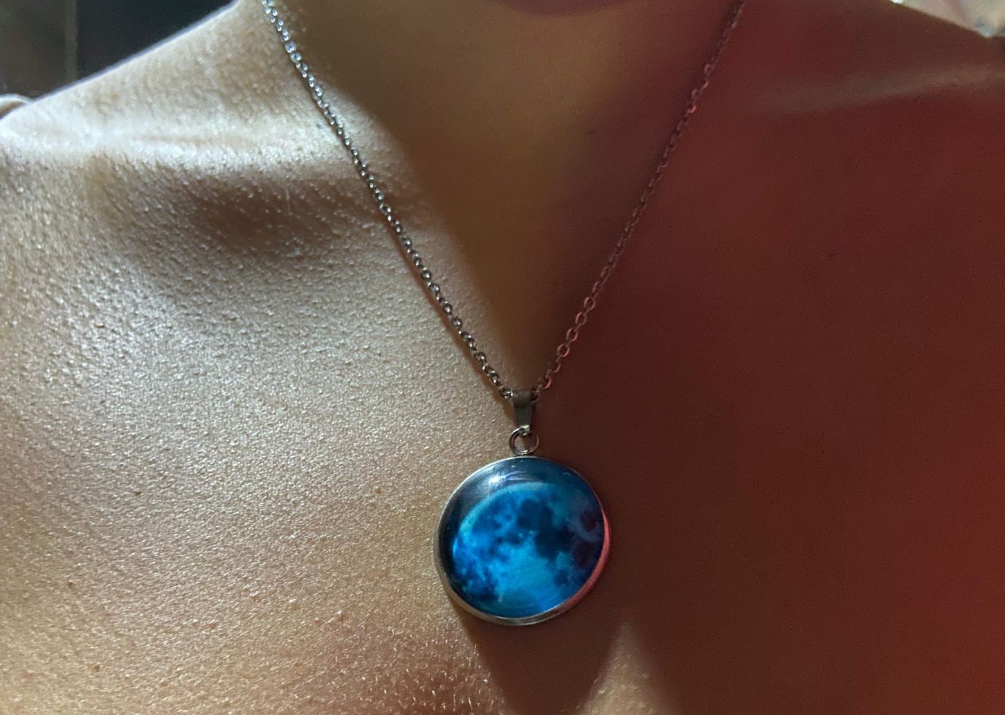 collar-luna-llena-luminoso-regalos-amor-moon