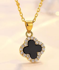 collar trébol