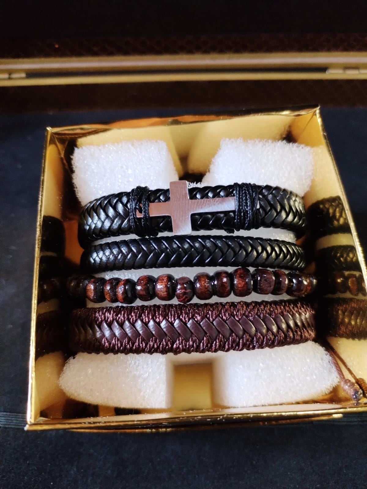 Conjunto de pulseras de cuero con dije de Cruz - Imagen 4