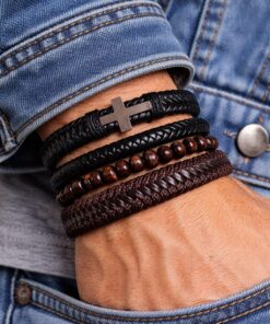 Conjunto de pulseras de cuero con dije de Cruz