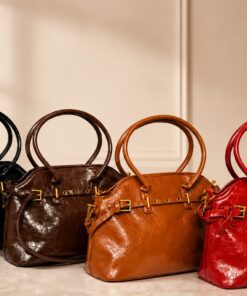 Alternative view of Bolso Prestige